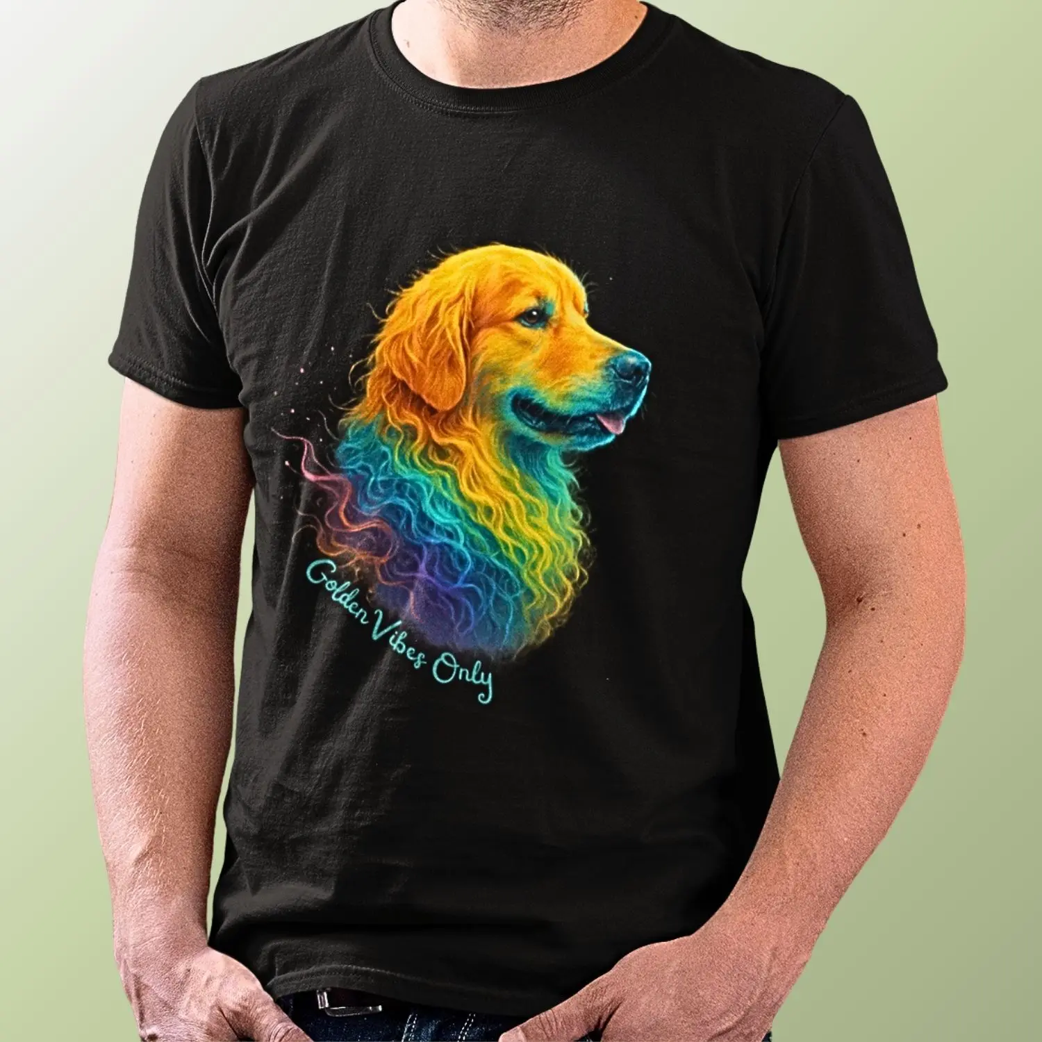 Camiseta com um desenho colorido de um cachorro golden retriever