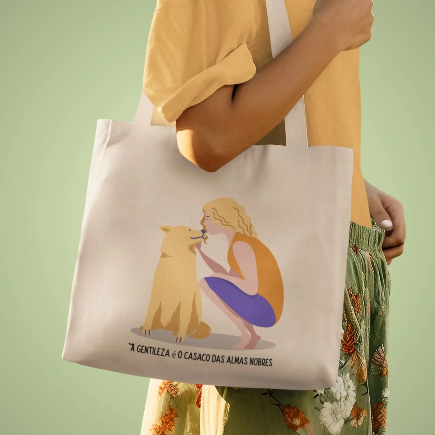 Ecobag com estampa de cachorros e frase positiva